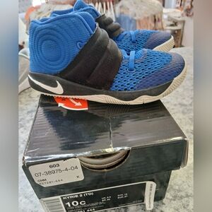 Kyrie basketball shoes 10c